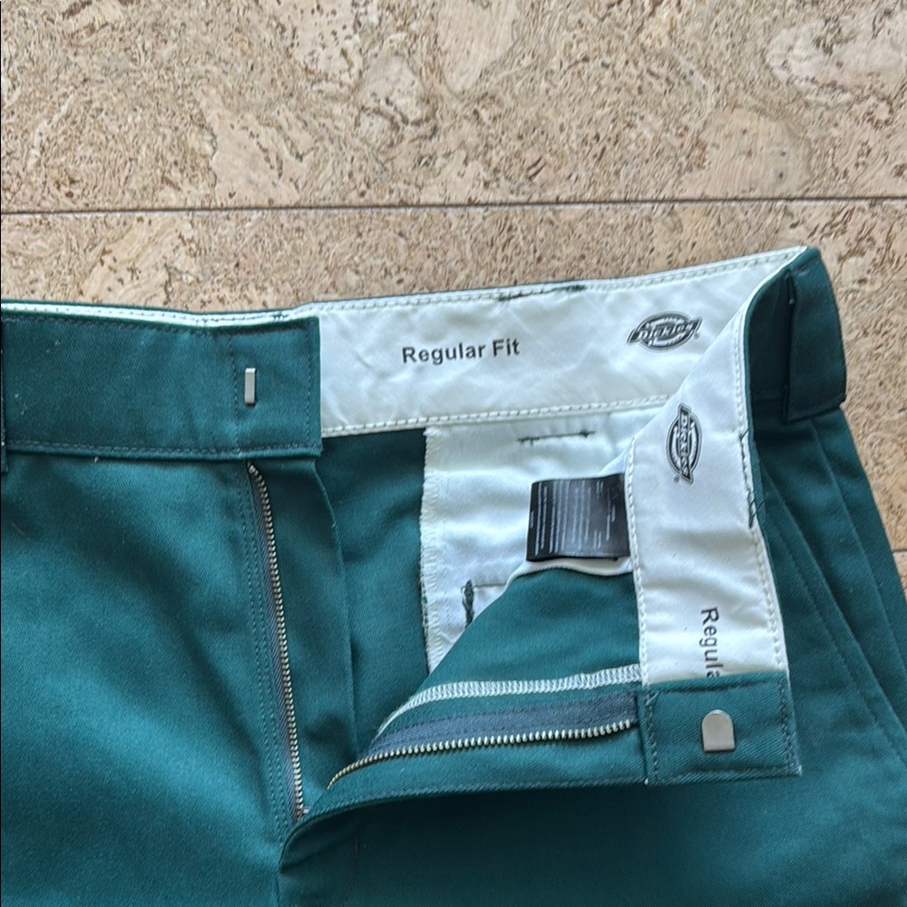 Men's Dickies Green Pants - Picture 2 of 4